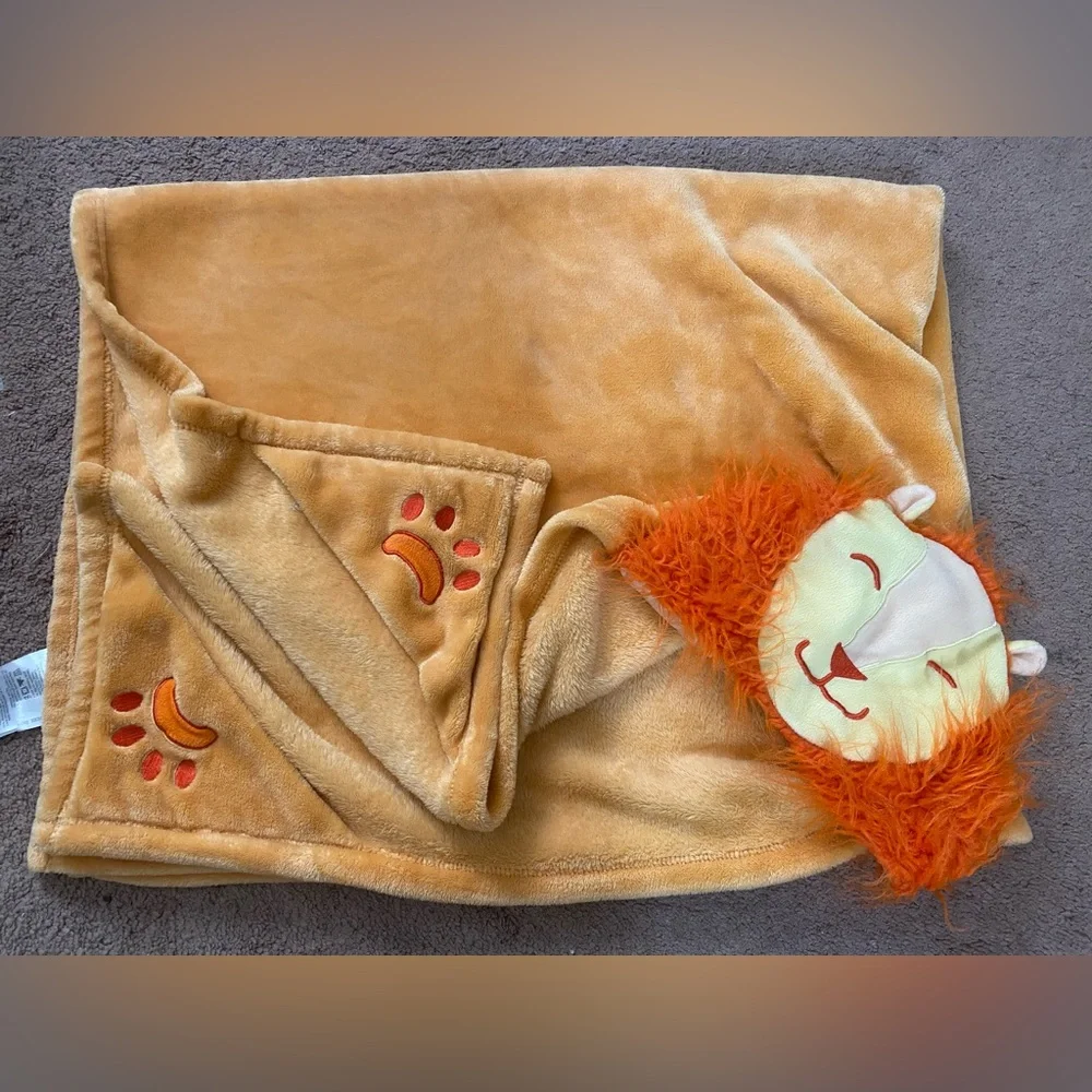Amazon Basics Kids Lions Soft Hooded Wearable Blanket - Orange Lion, 43 in x 55